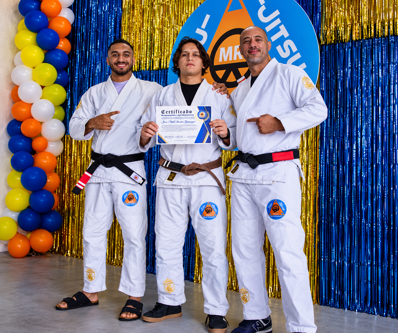 Ricardo Alves, Vitor Gemaque e Clébio Oliveira juntos numa graduação do CTMR